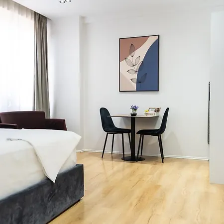 Golden Corner 4 - Sweet Escape Tirana