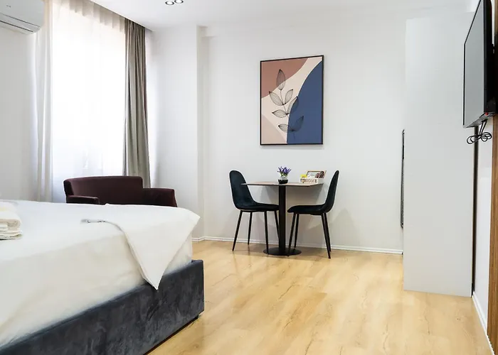 Golden Corner 4 - Sweet Escape Tirana