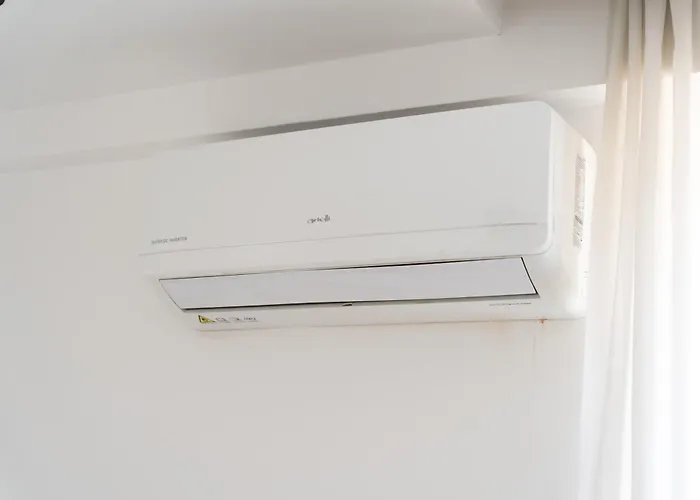 Golden Corner 4 - Sweet Escape *