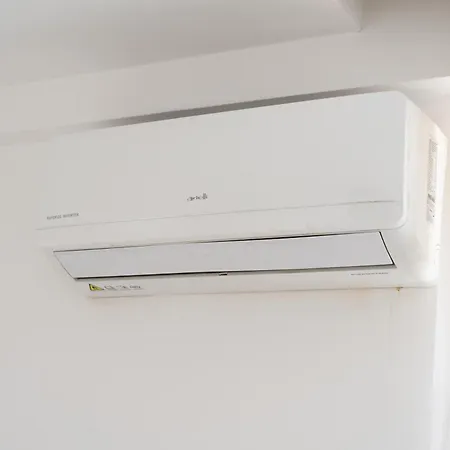 Golden Corner 4 - Sweet Escape *