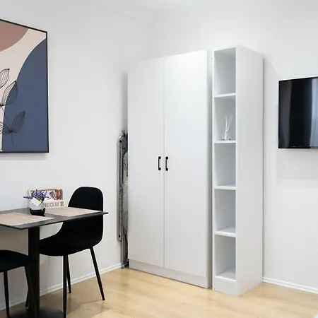 Golden Corner 4 - Sweet Escape *