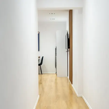 Golden Corner 4 - Sweet Escape *