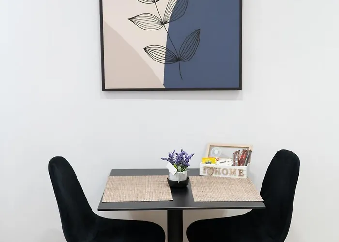 Golden Corner 4 - Sweet Escape *