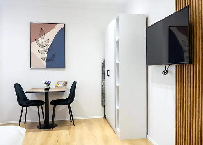 Golden Corner 4 - Sweet Escape