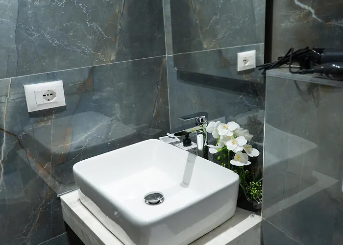 Golden Corner 4 - Sweet Escape *